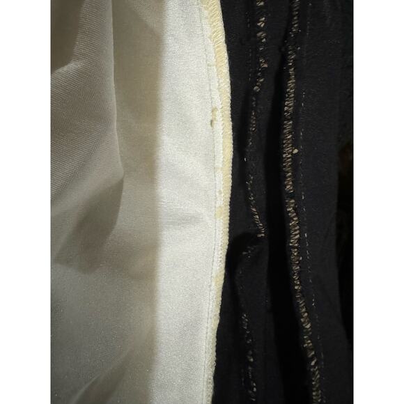 Vintage Victoria secrets Lace shapewear dress bundle of 2 in black & white 32 B - Picture 12 of 12